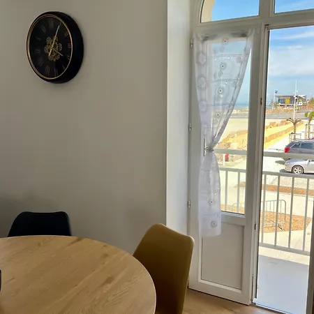 L'artiste, Moderne Avec Vue - Cour - Parking Apartamento